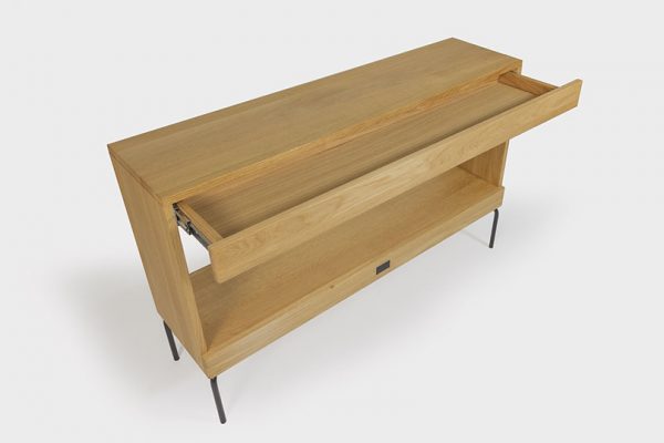 console-table-ehe-2